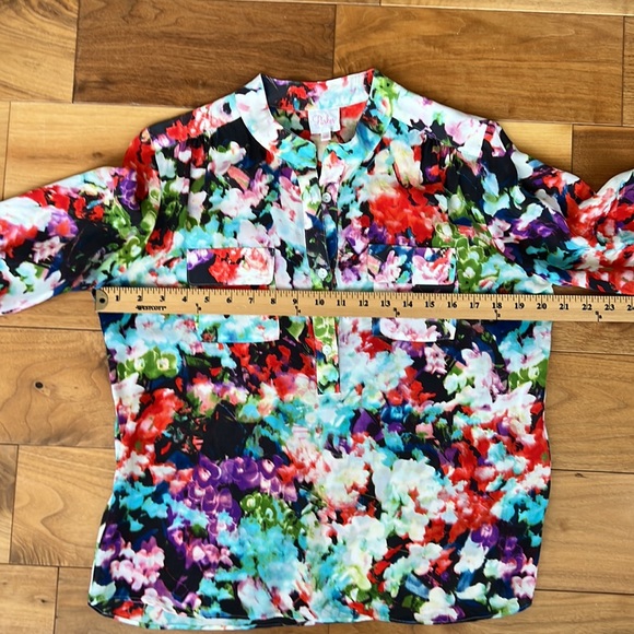 Parker Silk Blouse. Size small - Picture 8 of 11